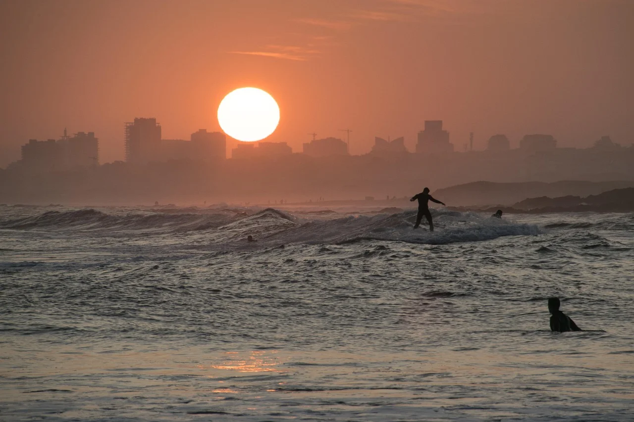 Lieux secrets pour surfer au Maroc : découvrez les spots cachés des pros